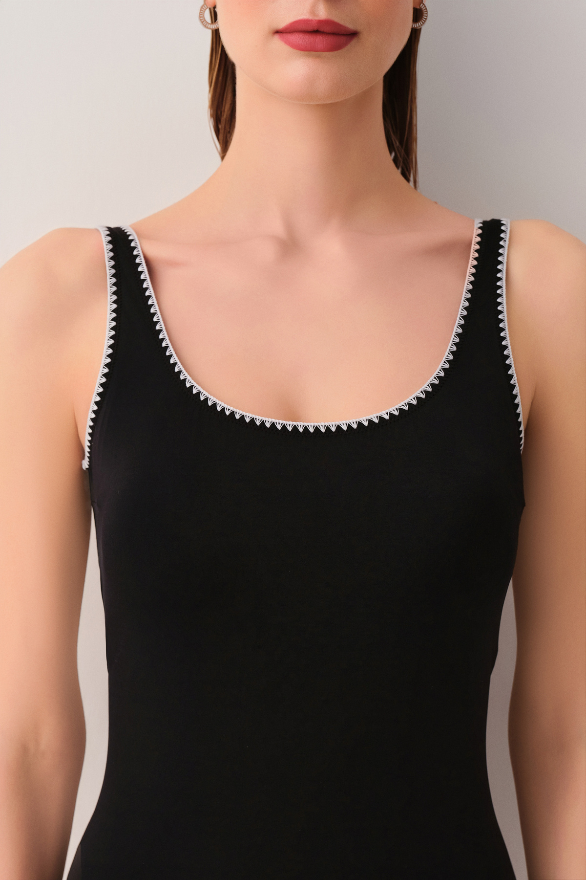 ミワLU.RE.JC.BO各1セット、SO2セット Siyah Lisa Kroşetalı Mayo | SUWEN