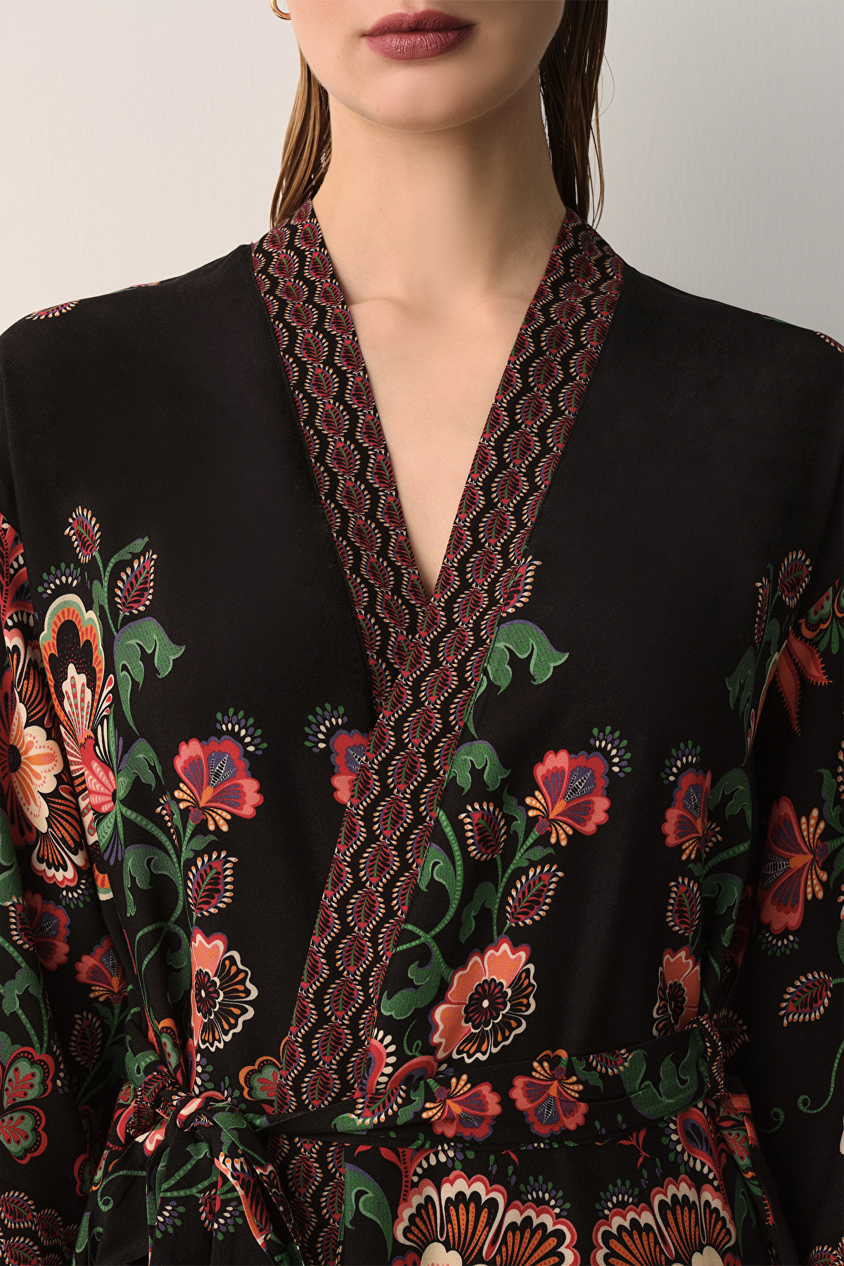 Yaprak Baskılı Gabriel Desenli Kimono | SUWEN