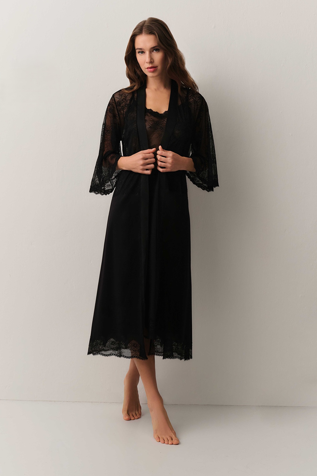 Black Antique Long Morning Gown | SUWEN