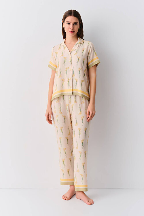 Bej Desenli Elegant Maskülen Pijama Takımı