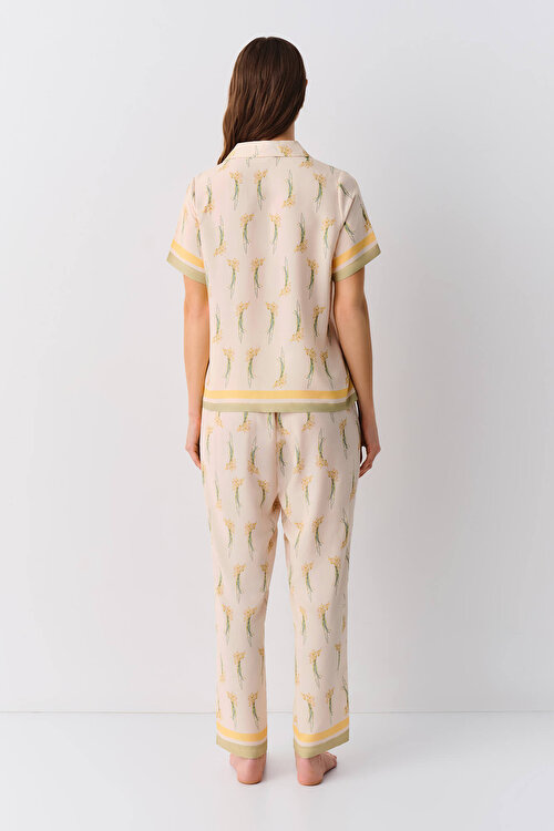Bej Desenli Elegant Maskülen Pijama Takımı