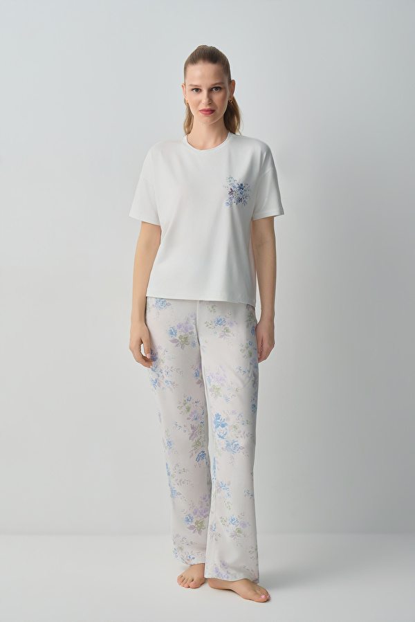 Çiçek Desenli Aria Pijama Takımı - 3 Al 2 Öde