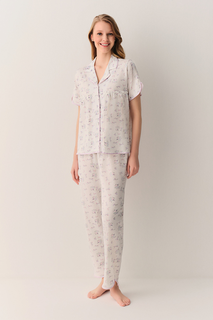 Ekru Desenli Butterfly Pamuklu Gömlek Yaka Pijama Takımı