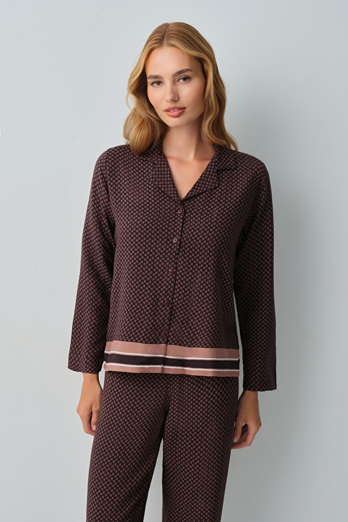 Monogram Gömlek Yaka Pijama Takımı — görsel 2