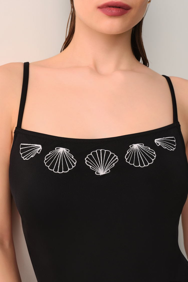Siyah Seashell Nakışlı Basic Mayo