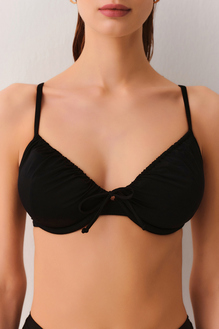 Siyah Önden Bağcıklı Destekli Bikini Üst