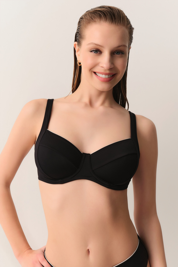 Siyah Pipe Biyeli Balenli Toparlayıcı Bikini Üst