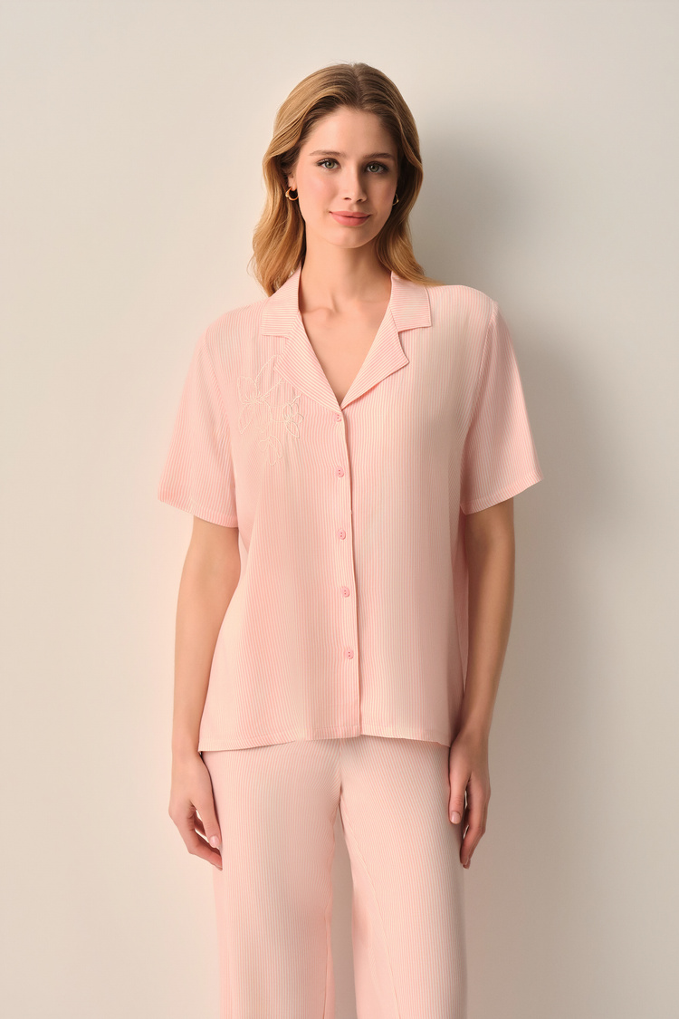 Pembe Çizgili Stripe Gömlek Yaka Pijama Takımı