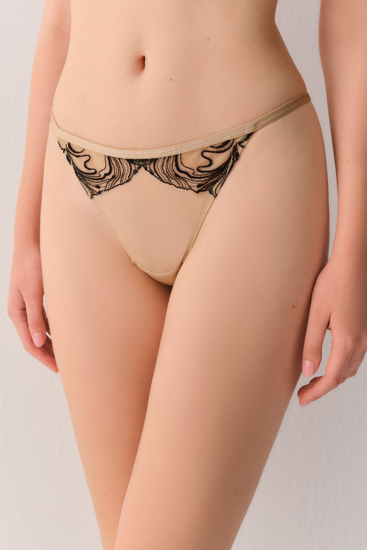 Bej Tattoo Touch Dantelli String Külot