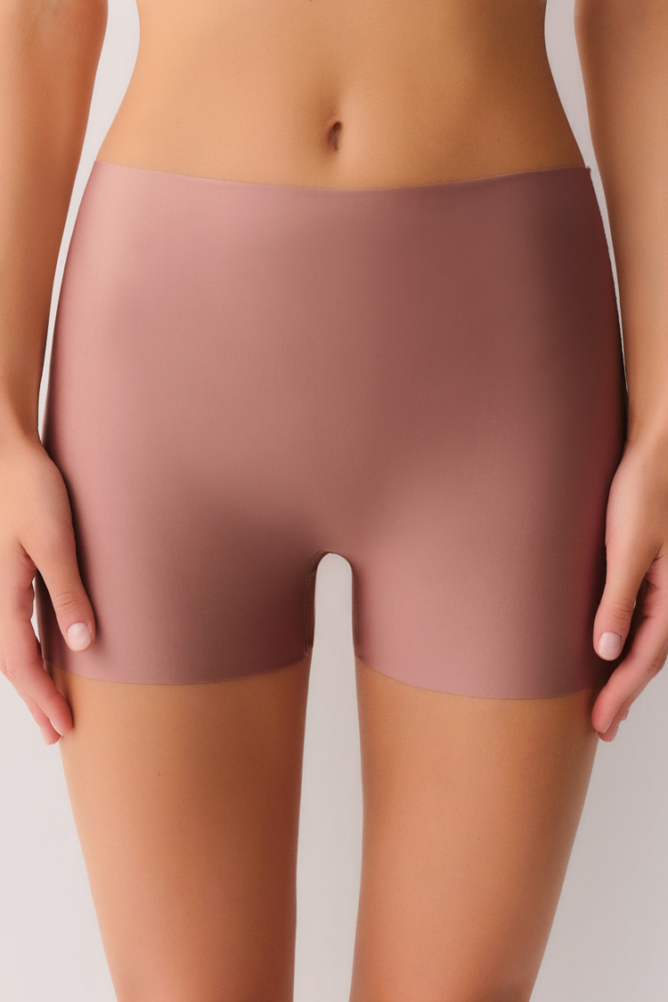 Nude Invisible Clean Cut Short