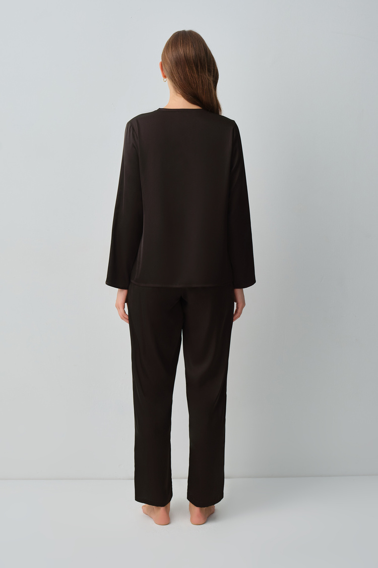 Bitter Aura V-Neck Button Front Pyjamas Set