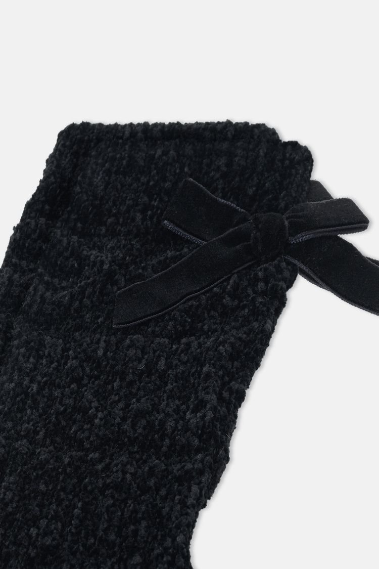 Siyah Fluffy Velvet Ribbon Soket Çorap