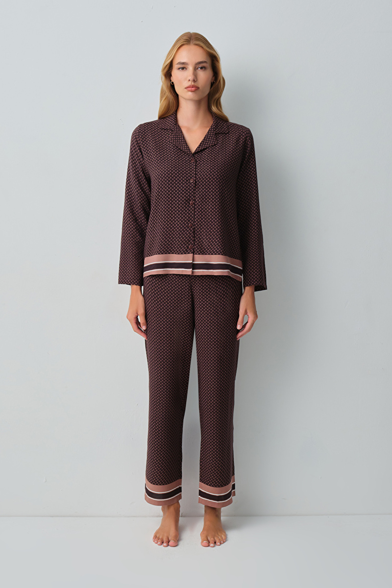 Kahverengi Desenli Monogram Gömlek Yaka Pijama Takımı